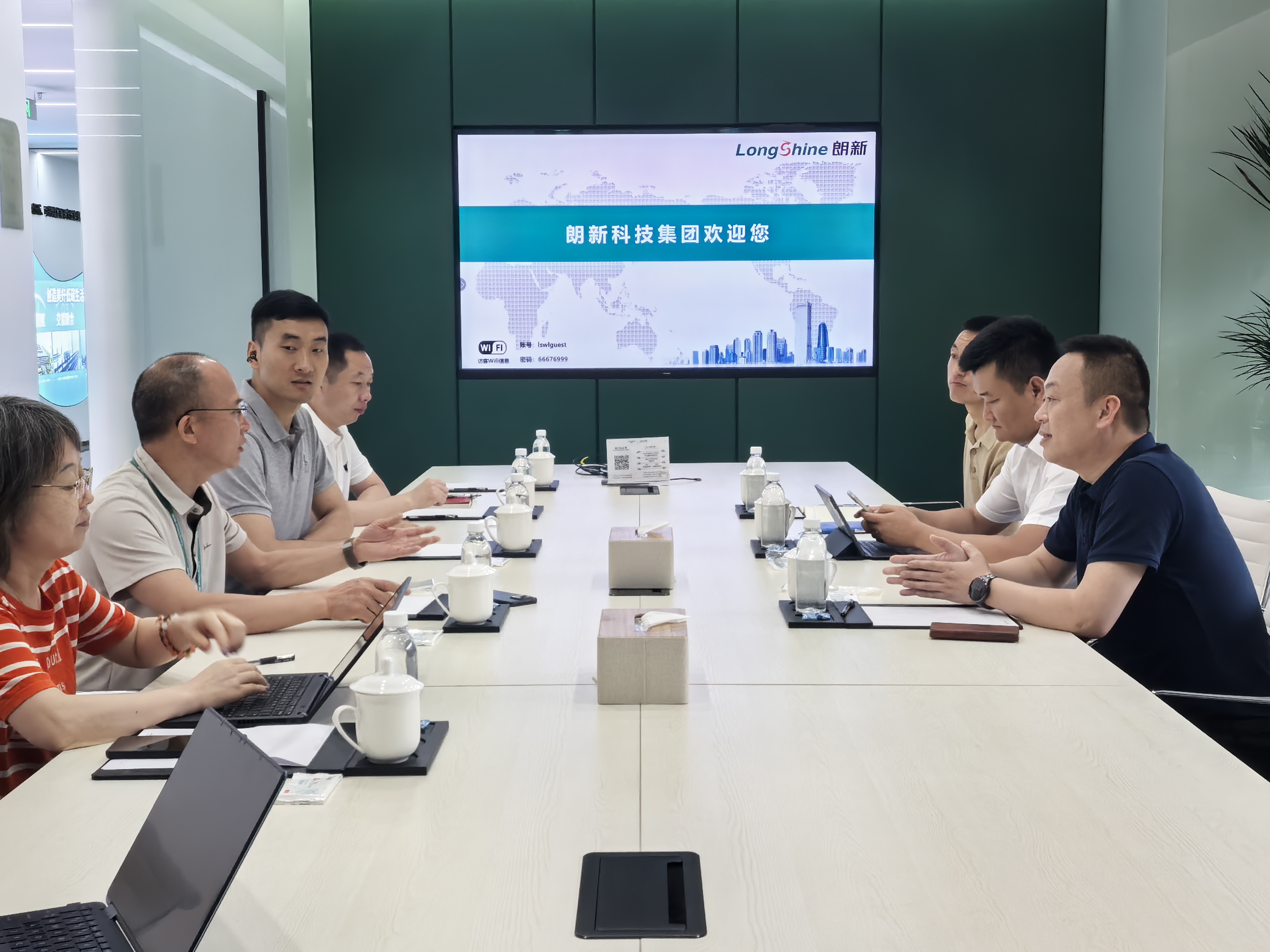 正泰智维一行来访环球360，，数智赋能新能源署理生意立异生长